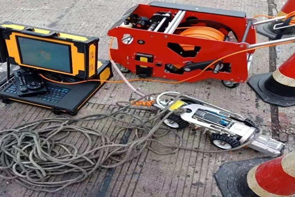 兴业CCTV管道检测机器人