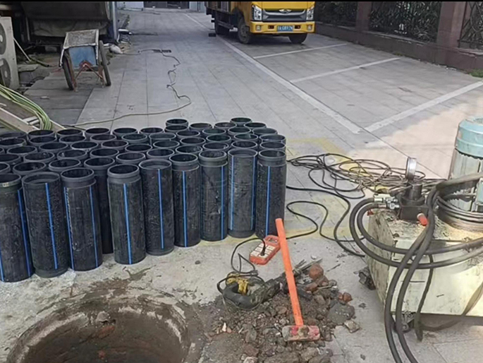 兴业PE置换管厂家 DN315置换管 非开挖管短管置换